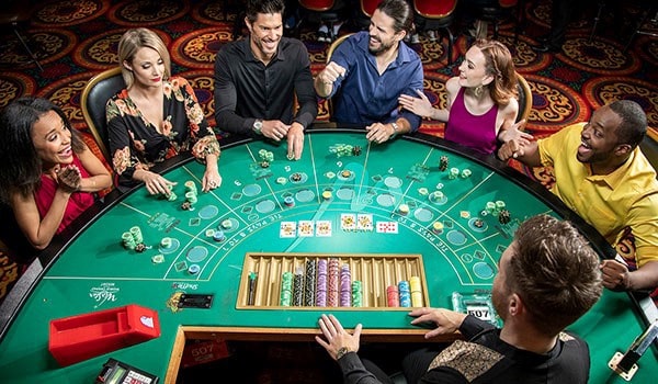 Bài cào Baccarat và phương pháp kiếm tiền từ nó