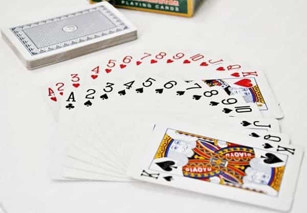 Chi tiết cách chơi Tiến lên miền Bắc