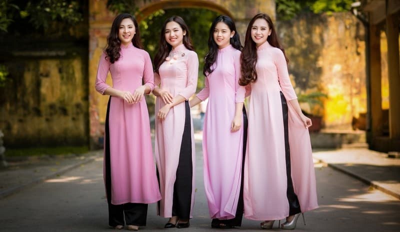Giải mã giấc mơ nhìn thấy áo dài