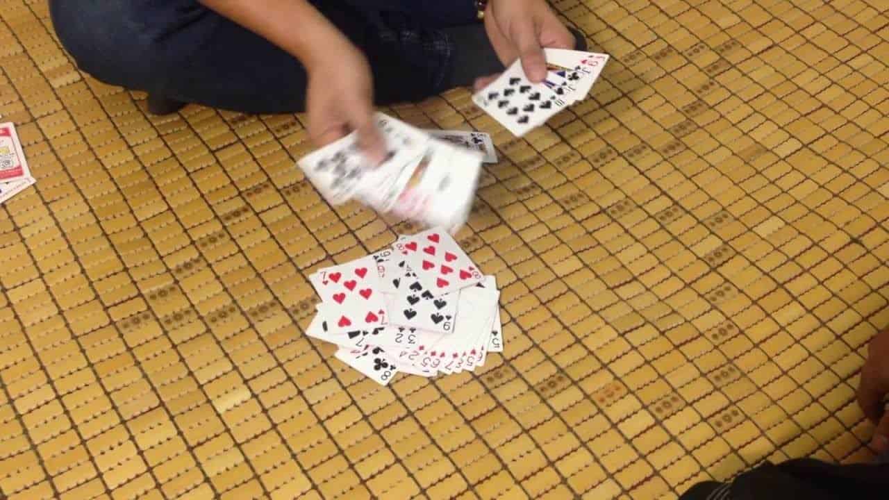 Các kinh nghiệm chơi bài ba cây là gì?