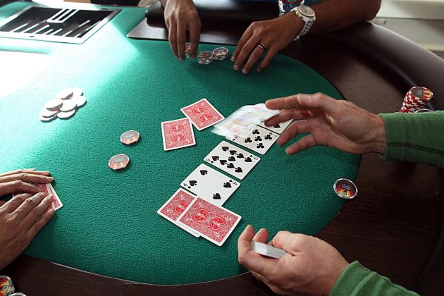 Hướng dẫn và đưa ra kinh nghiệm về cách chơi phỏm Huong dan va dua ra kinh nghiem ve cach choi phom