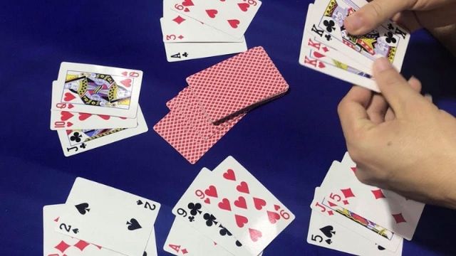 3 sai lầm phổ biến ở trong trò chơi Sâm lốc này khiến bạn thua lỗ
