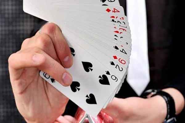 Hướng dẫn những cách đi bài phỏm đem lại hiệu quả là cực kì cao