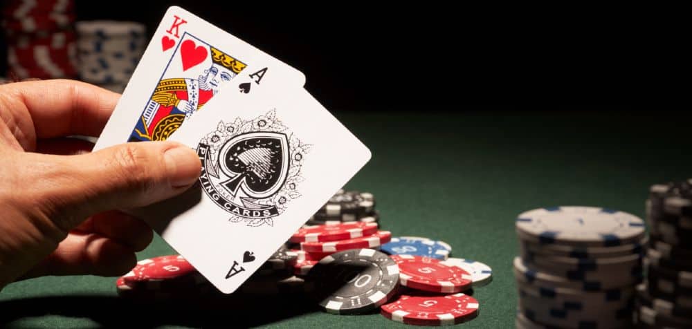 Giới thiệu cách chơi Blackjack đơn giản mà đạt được kết quả cao?