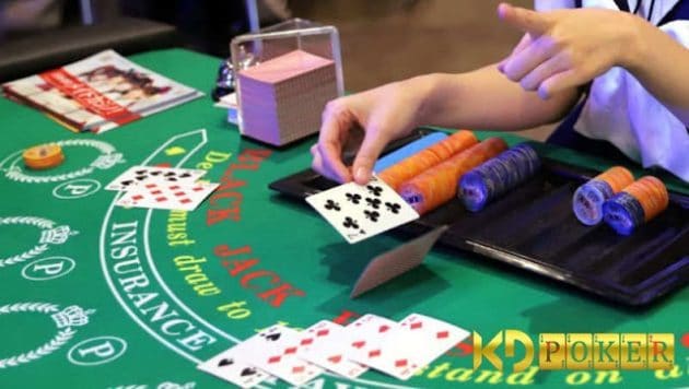 Tham gia vào bàn chơi Blackjack hiện nay có dễ hay không? Tham gia vao ban choi Blackjack hien nay co de hay khong?