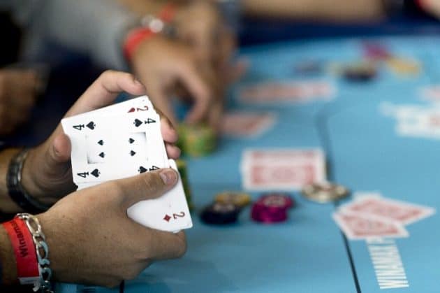 Top những kinh nghiệm chơi Poker không thể thiếu để cải thiện cơ hội thắng
